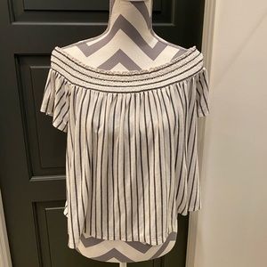 American Eagle Outfitter Off the Shoulder Top